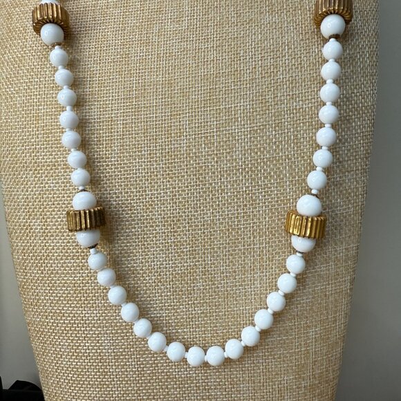 Miriam Haskell Vintage Milk Glass Bead Necklace With Gold-Tone Accents - Picture 2 of 16
